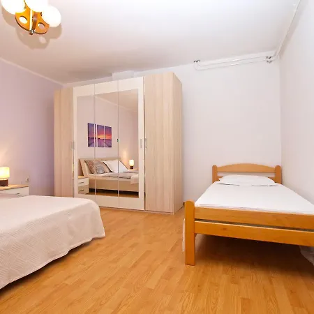 Apartment Nevenka 1482 Medulin
